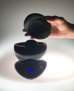 Colección: Ciencia Mineral
Titulo: 369 Hz
Técnica: Obsidiana y Shungit
Medidas: 0,18 x 0,15 m
Año: 2020